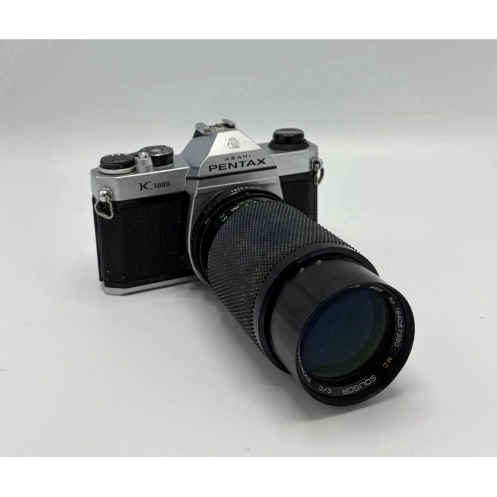 Pentax K1000 35mm SLR Film Camera + 80-200mm Zoom Macro Lens Bundle Asahi